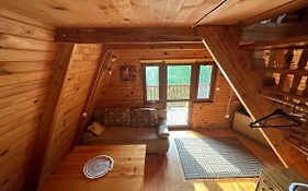 Domek na górze z pięknym widokiem